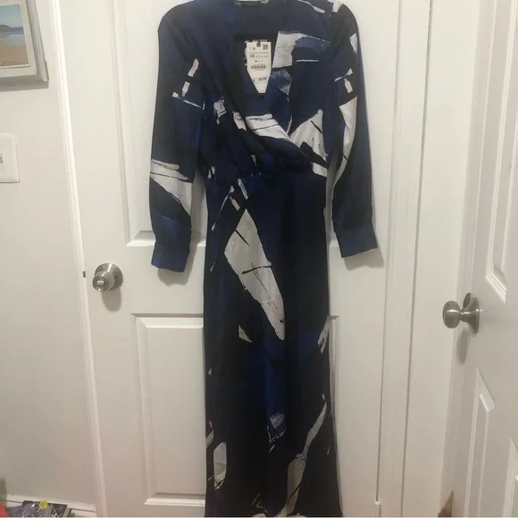NWT Zara midi printed dress - Picture 4 of 6